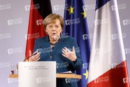 Erneuerung des deutsch-französischen Freundschaftsvertrages in Aachen