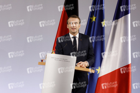 Erneuerung des deutsch-französischen Freundschaftsvertrages in Aachen