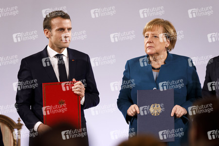 Erneuerung des deutsch-französischen Freundschaftsvertrages in Aachen