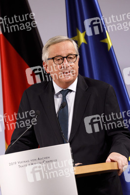 Erneuerung des deutsch-französischen Freundschaftsvertrages in Aachen