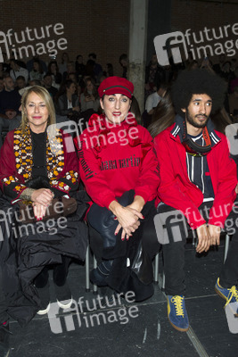Eduardo Navarrete Fashion Show auf der Mercedes-Benz Fashion Week Madrid Herbst/Winter 2019