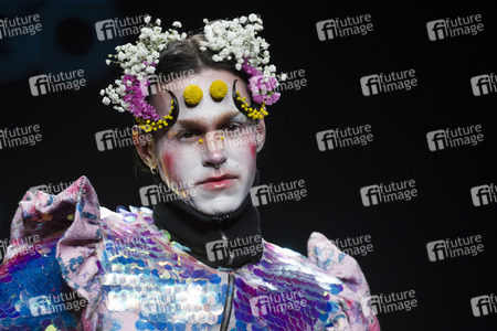 Anel Yaos Fashion Show auf der Mercedes-Benz Fashion Week Madrid Herbst/Winter 2019