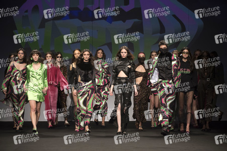 Cherry Massia Fashion Show auf der Mercedes-Benz Fashion Week Madrid Herbst/Winter 2019