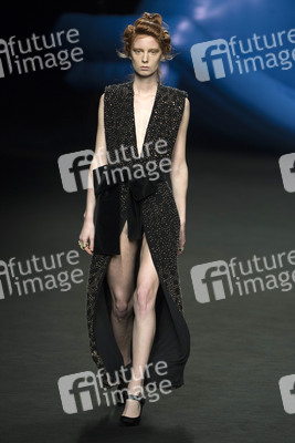 Ana Locking Fashion Show auf der Mercedes-Benz Fashion Week Madrid Herbst/Winter 2019
