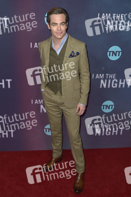 Serienpremiere 'I Am the Night' in Los Angeles