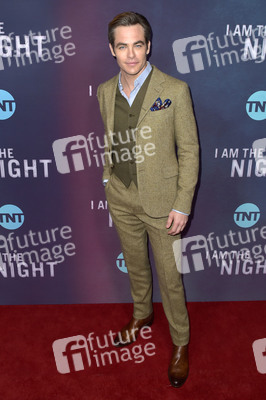 Serienpremiere 'I Am the Night' in Los Angeles