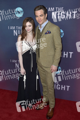 Serienpremiere 'I Am the Night' in Los Angeles
