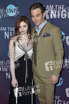 Serienpremiere 'I Am the Night' in Los Angeles
