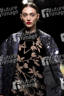 Duyos Fashion Show auf der Mercedes-Benz Fashion Week Madrid Herbst/Winter 2019