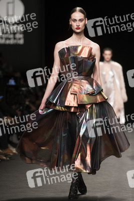 Duyos Fashion Show auf der Mercedes-Benz Fashion Week Madrid Herbst/Winter 2019