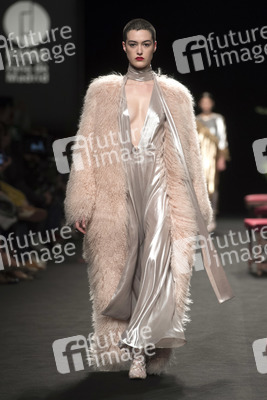 Duyos Fashion Show auf der Mercedes-Benz Fashion Week Madrid Herbst/Winter 2019