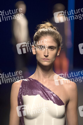 Ulises Mérida Fashion Show auf der Mercedes-Benz Fashion Week Madrid Herbst/Winter 2019