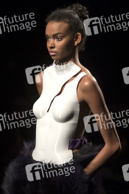 Ulises Mérida Fashion Show auf der Mercedes-Benz Fashion Week Madrid Herbst/Winter 2019