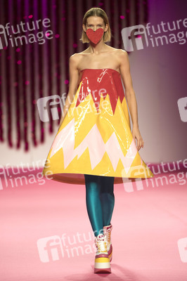 Agatha Ruiz de la Prada Fashion Show auf der Mercedes-Benz Fashion Week Madrid Herbst/Winter 2019