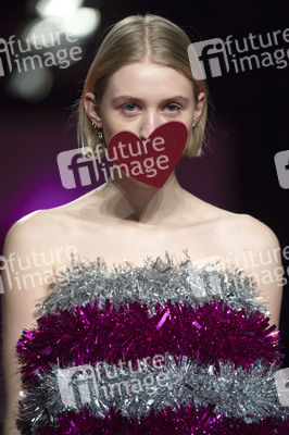Agatha Ruiz de la Prada Fashion Show auf der Mercedes-Benz Fashion Week Madrid Herbst/Winter 2019