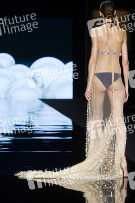 Andrés Sardá Fashion Show auf der Mercedes-Benz Fashion Week Madrid Herbst/Winter 2019