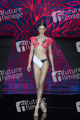 Andrés Sardá Fashion Show auf der Mercedes-Benz Fashion Week Madrid Herbst/Winter 2019