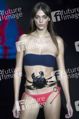 Andrés Sardá Fashion Show auf der Mercedes-Benz Fashion Week Madrid Herbst/Winter 2019