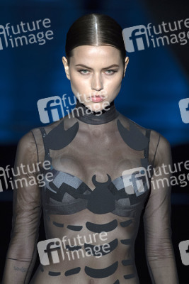 Andrés Sardá Fashion Show auf der Mercedes-Benz Fashion Week Madrid Herbst/Winter 2019