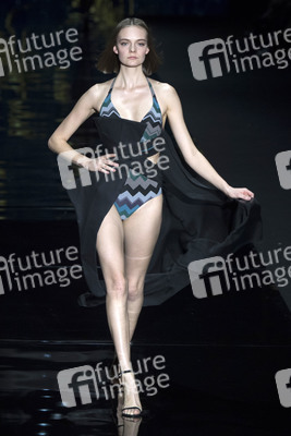 Andrés Sardá Fashion Show auf der Mercedes-Benz Fashion Week Madrid Herbst/Winter 2019