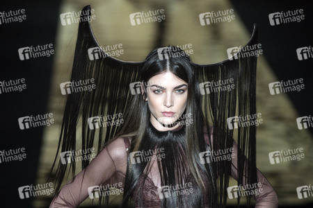 Andrés Sardá Fashion Show auf der Mercedes-Benz Fashion Week Madrid Herbst/Winter 2019