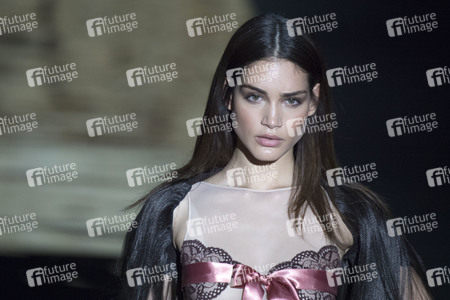 Andrés Sardá Fashion Show auf der Mercedes-Benz Fashion Week Madrid Herbst/Winter 2019