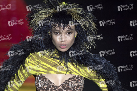 Andrés Sardá Fashion Show auf der Mercedes-Benz Fashion Week Madrid Herbst/Winter 2019