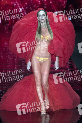 Andrés Sardá Fashion Show auf der Mercedes-Benz Fashion Week Madrid Herbst/Winter 2019