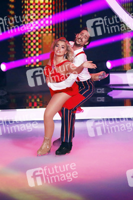 4. Live-Sendung der TV Show 'Dancing on Ice' in Köln
