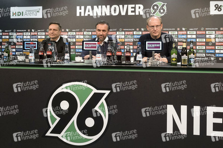 Pressekonferenz des neuen Cheftrainers von Hannover 96 in Hannover