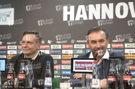 Pressekonferenz des neuen Cheftrainers von Hannover 96 in Hannover