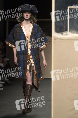 Beatriz Penalver Fashion Show auf der Mercedes-Benz Fashion Week Madrid Herbst/Winter 2019