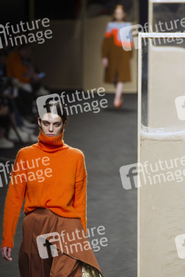 Beatriz Penalver Fashion Show auf der Mercedes-Benz Fashion Week Madrid Herbst/Winter 2019