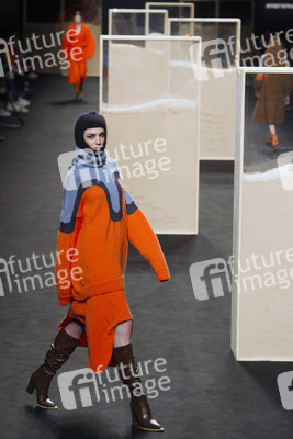 Beatriz Penalver Fashion Show auf der Mercedes-Benz Fashion Week Madrid Herbst/Winter 2019