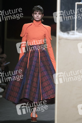 Beatriz Penalver Fashion Show auf der Mercedes-Benz Fashion Week Madrid Herbst/Winter 2019
