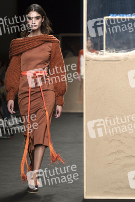 Beatriz Penalver Fashion Show auf der Mercedes-Benz Fashion Week Madrid Herbst/Winter 2019