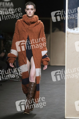 Beatriz Penalver Fashion Show auf der Mercedes-Benz Fashion Week Madrid Herbst/Winter 2019