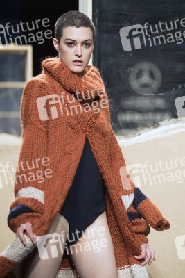 Beatriz Penalver Fashion Show auf der Mercedes-Benz Fashion Week Madrid Herbst/Winter 2019