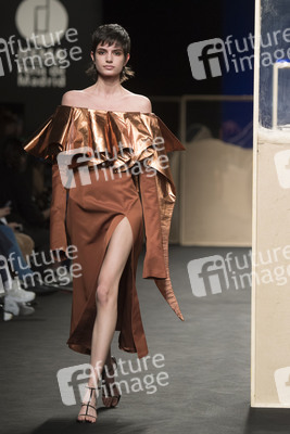 Beatriz Penalver Fashion Show auf der Mercedes-Benz Fashion Week Madrid Herbst/Winter 2019