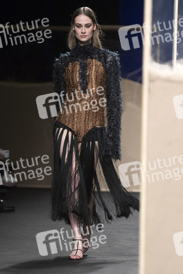 Beatriz Penalver Fashion Show auf der Mercedes-Benz Fashion Week Madrid Herbst/Winter 2019
