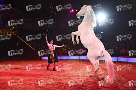 Premiere 2. Winterprogramm 2019 Circus Krone in München