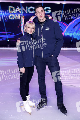 Halbfinale der TV Show 'Dancing on Ice' in Köln