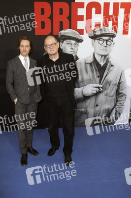 Photocall 'Brecht' in Hamburg