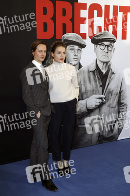 Photocall 'Brecht' in Hamburg