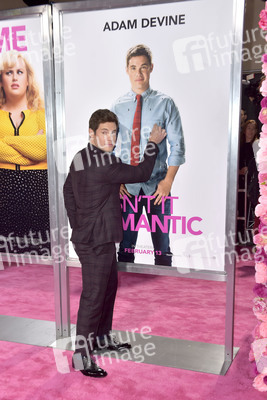 Filmpremiere 'Isn't It Romantic' in Los Angeles