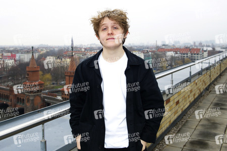 Pressetermin mit Lewis Capaldi in Berlin