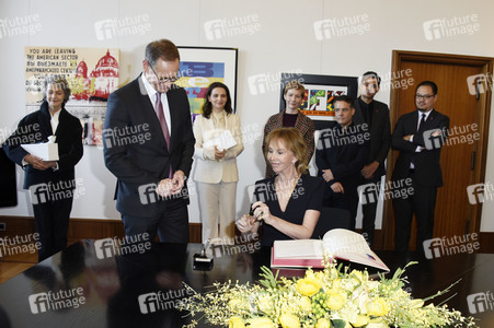 Eintrag der Berlinale Jury in das Gästebuch von Berlin, Berlinale 2019