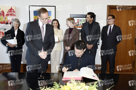 Eintrag der Berlinale Jury in das Gästebuch von Berlin, Berlinale 2019