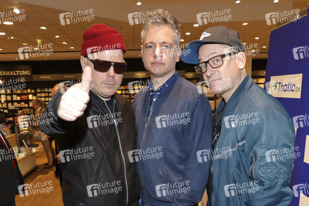Autogrammstunde mit Fettes Brot in Hamburg