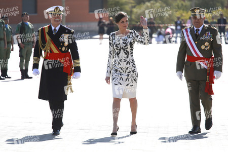 Flaggenzeremonie mit Königin Letizia in Paracuellos de Jarama